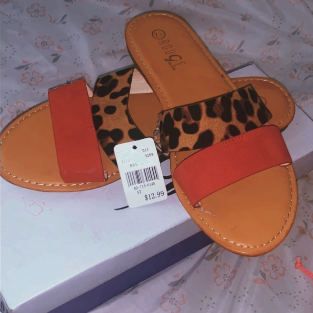 Rouge Helium Cheetah Print And Red Slides
